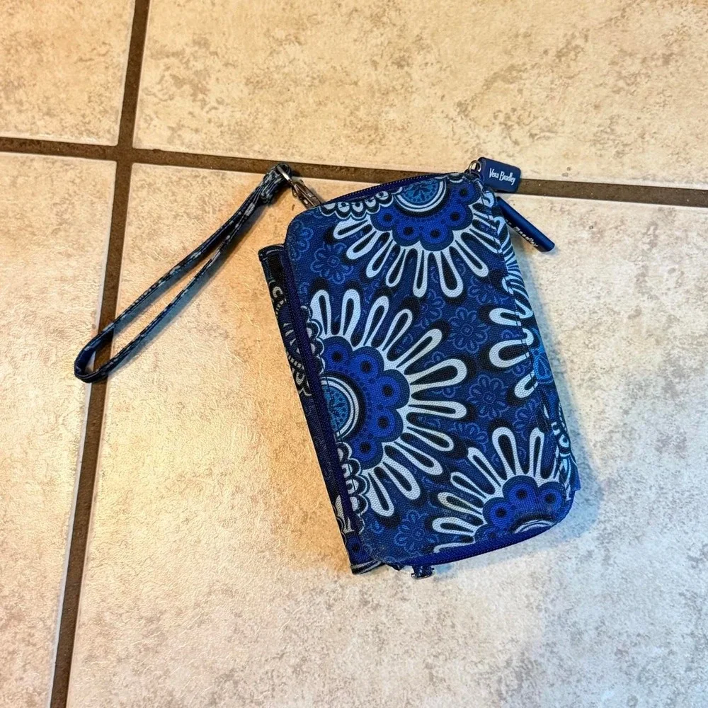 Vera Bradley wallet